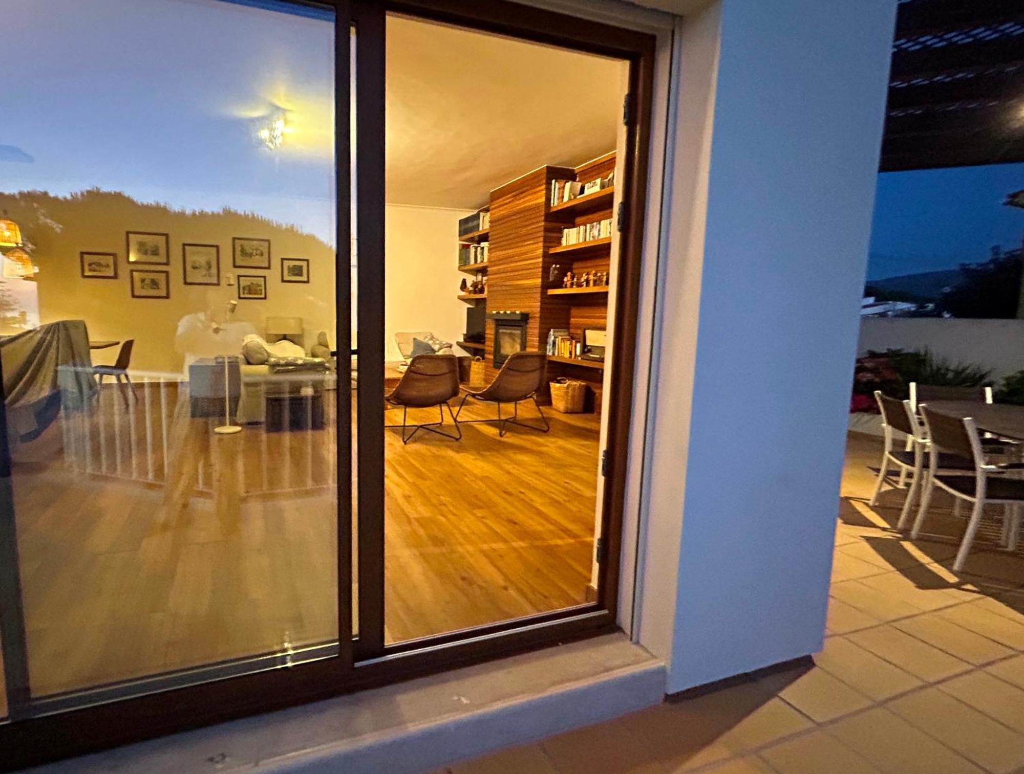 Colares Beach House, Pool Child Friendly Bagian luar foto